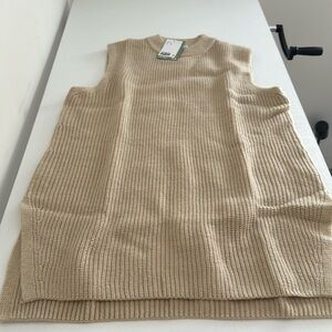 H&M Sweater Vest